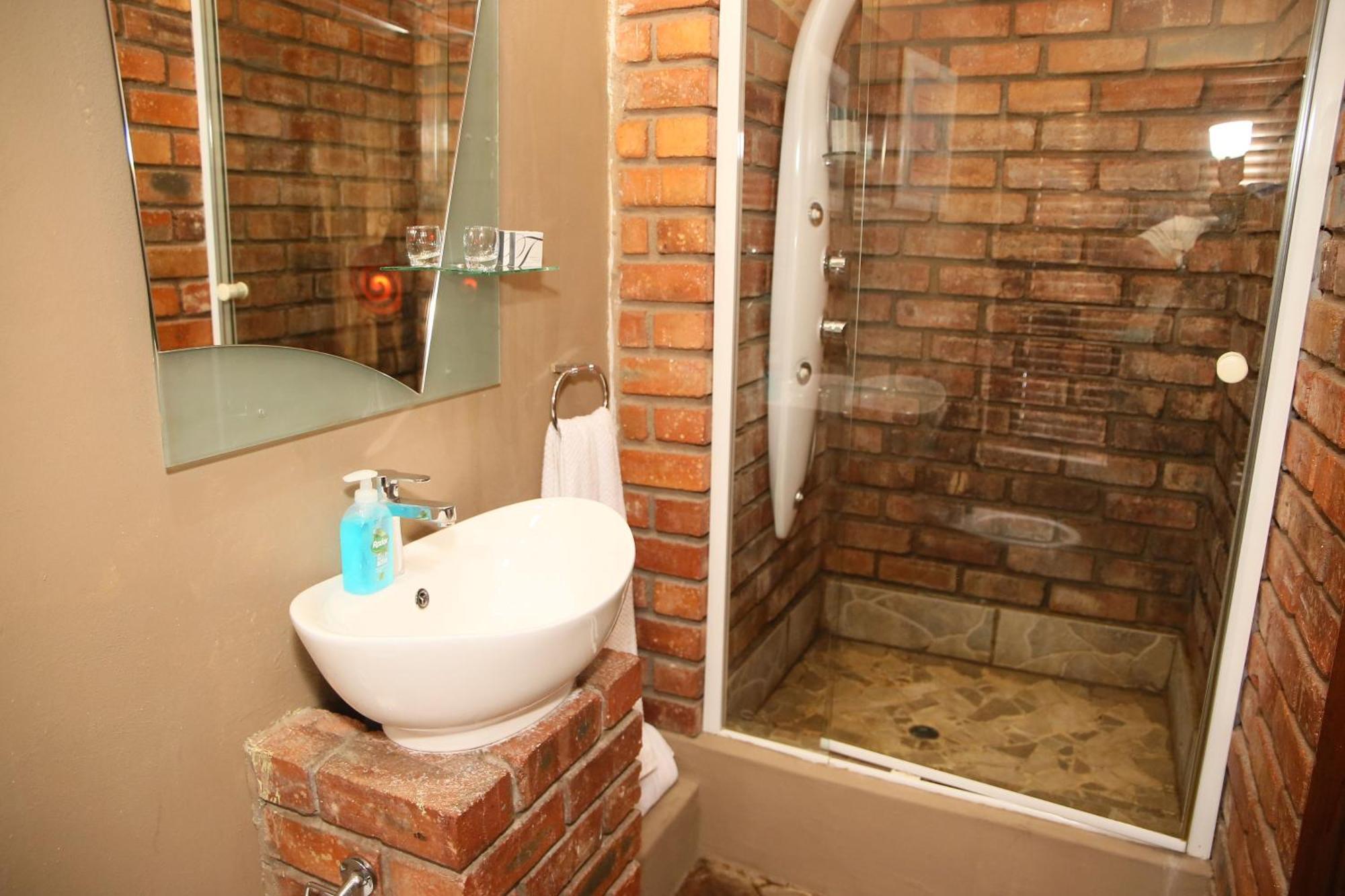 Moonriver Guest house Upington