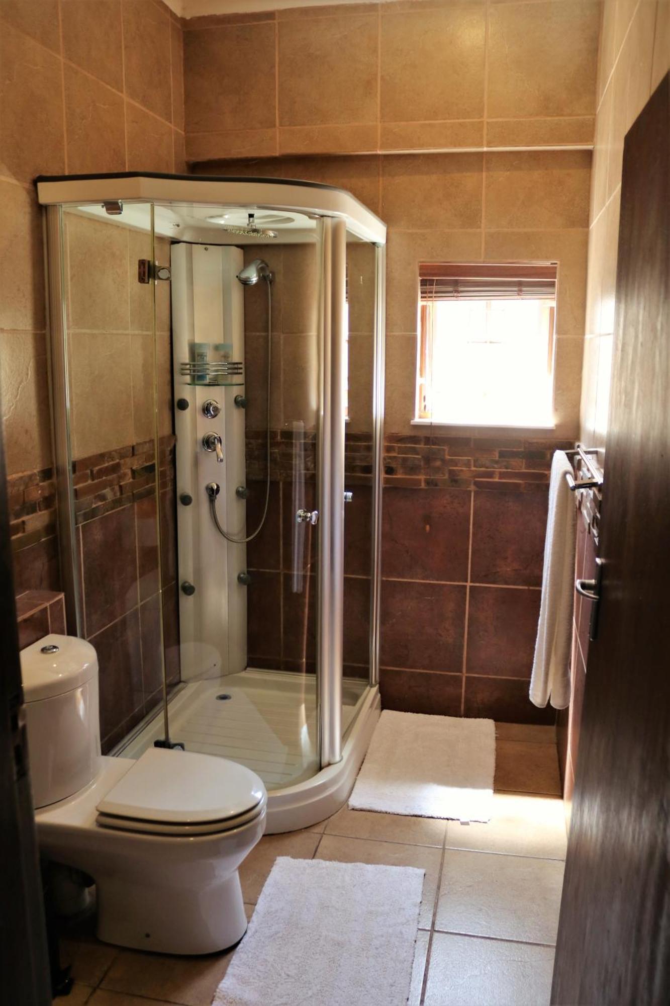 Guest house Moonriver 4*